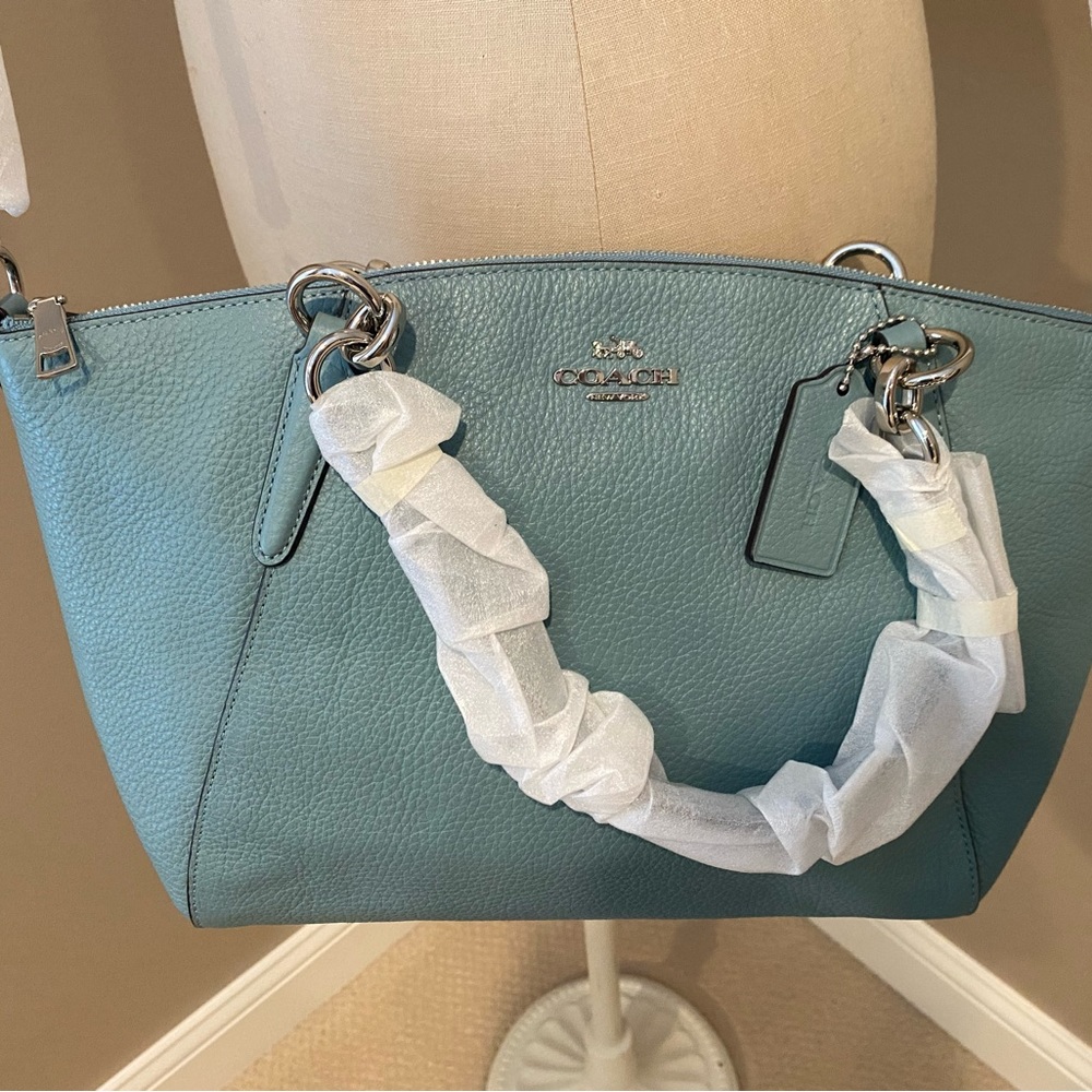 Coach Kasey Satchel - Pebbled light blue leather